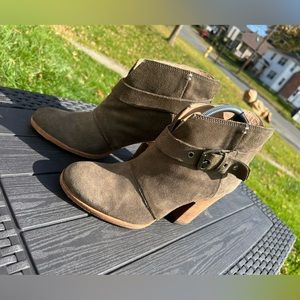 Women Suede Ankle Boots 9B